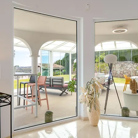 Villa Vista Golf - Optional Heated Pool & Jacuzzi Mijas