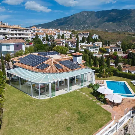 Villa Vista Golf - Optional Heated Pool & Jacuzzi