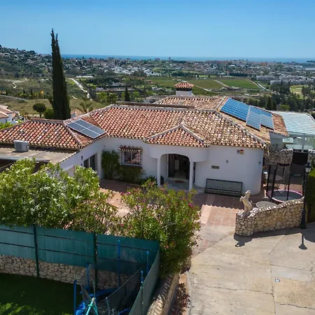 Villa Vista Golf - Optional Heated Pool & Jacuzzi *