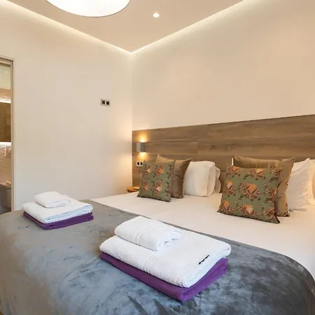 Villa Vista Golf - Optional Heated Pool & Jacuzzi