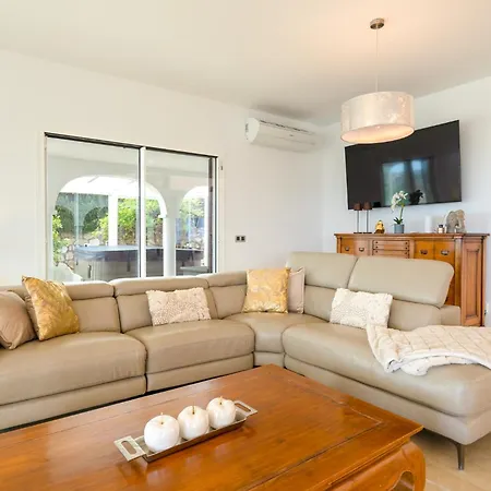 Vista Golf - Optional Heated Pool & Jacuzzi Villa Mijas