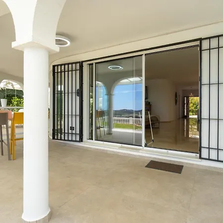 Villa Vista Golf - Optional Heated Pool & Jacuzzi Mijas