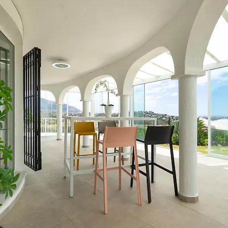 Villa Vista Golf - Optional Heated Pool & Jacuzzi Mijas