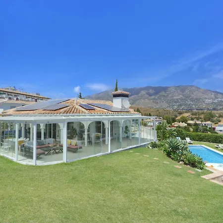 Vista Golf - Optional Heated Pool & Jacuzzi Villa